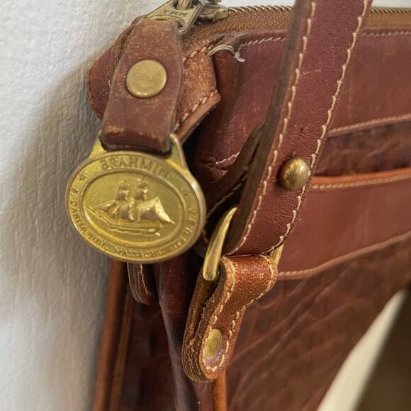 Brahmin Croc print shoulder bag brown vintage Needs TLC - Picture 4 of 16